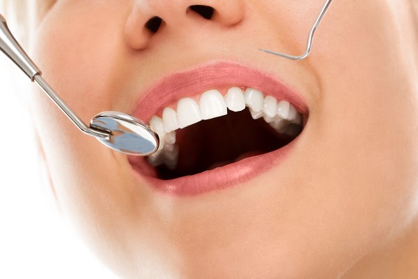 How A Complete Health Dentist Can Diagnose Gum Disease